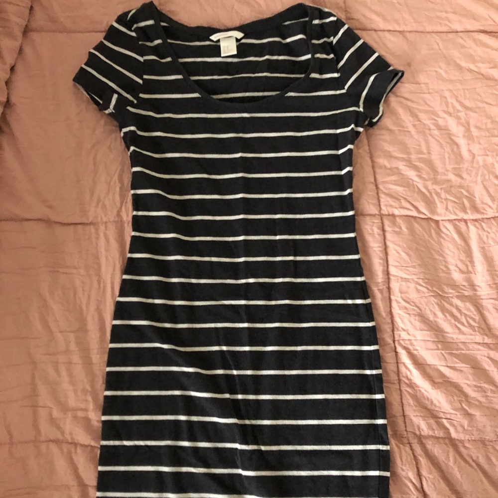 Fitted stripped dress